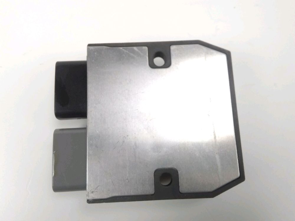 REGULATEUR DE TENSION