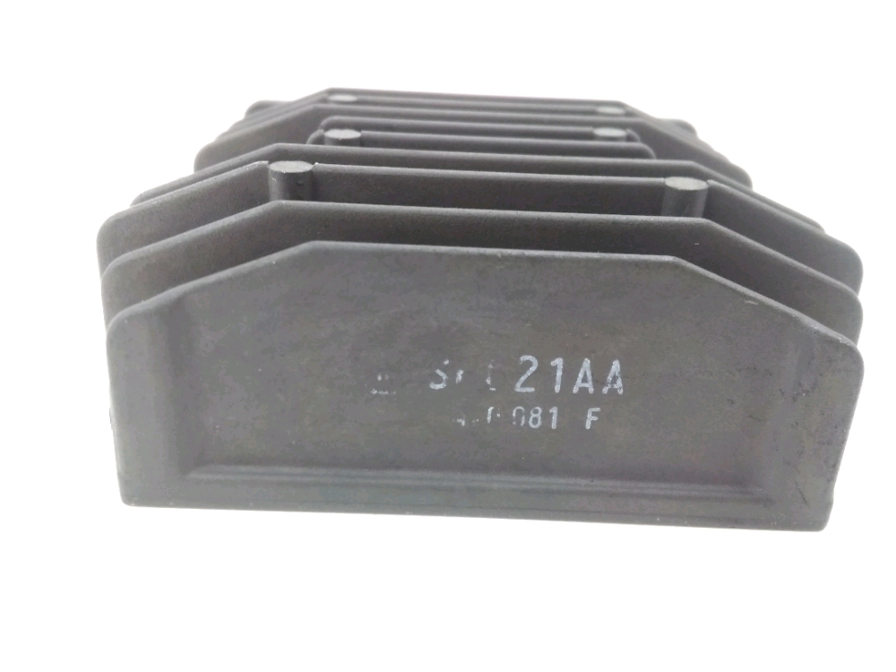 REGULATEUR DE TENSION