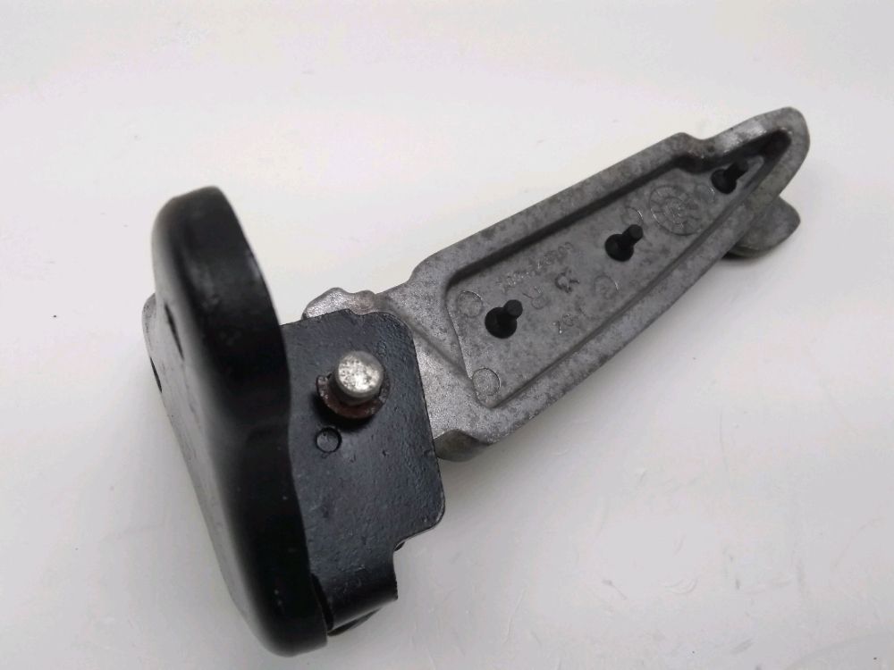 PLATINE ET REPOSE PIEDS ARRIERE DROIT