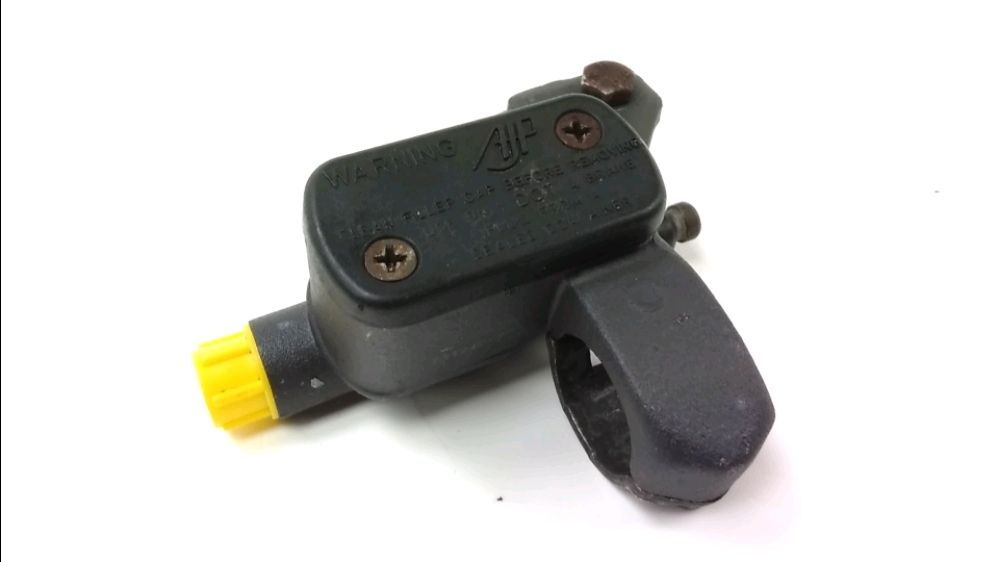 Maitre cylindre frein av complet