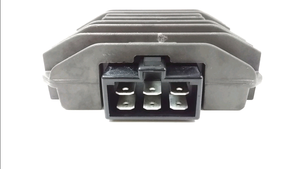 REGULATEUR DE TENSION
