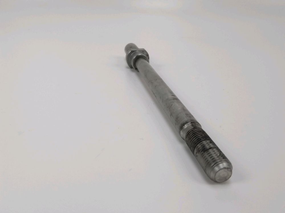 AXE DE ROUE AVANT