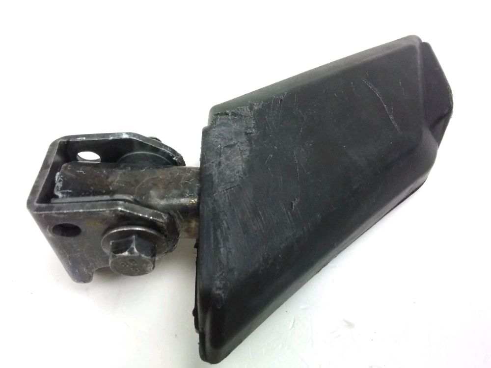 PLATINE ET REPOSE PIEDS ARRIERE DROIT