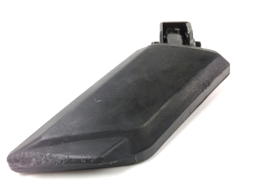 PLATINE ET REPOSE PIEDS ARRIERE GAUCHE