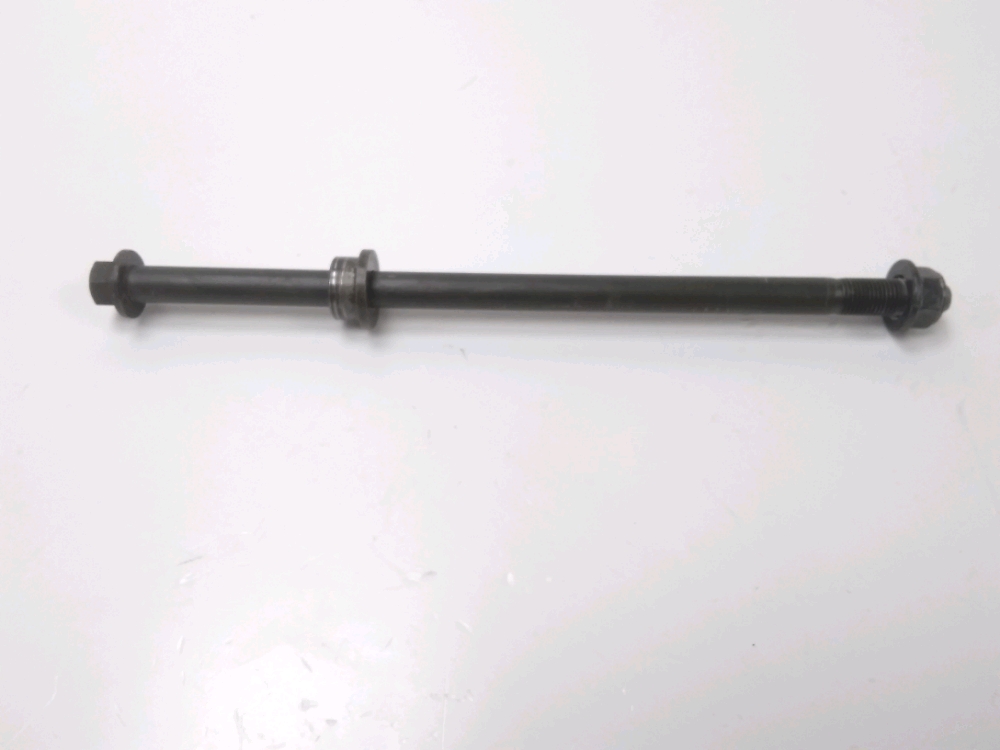 Axe de roue avant