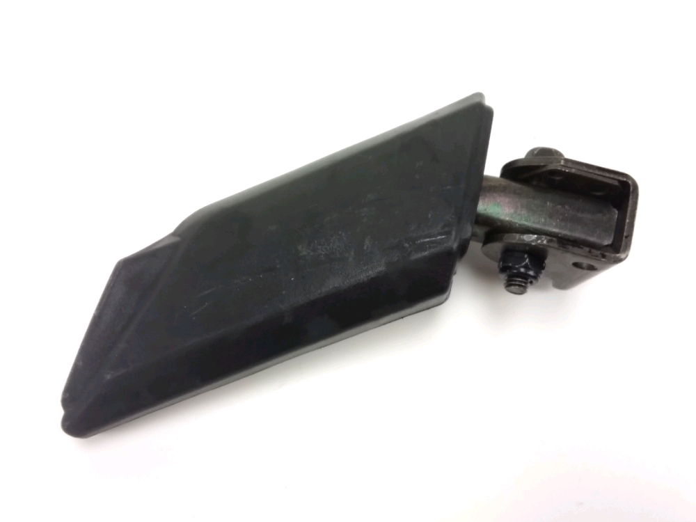 PLATINE ET REPOSE PIEDS ARRIERE DROIT