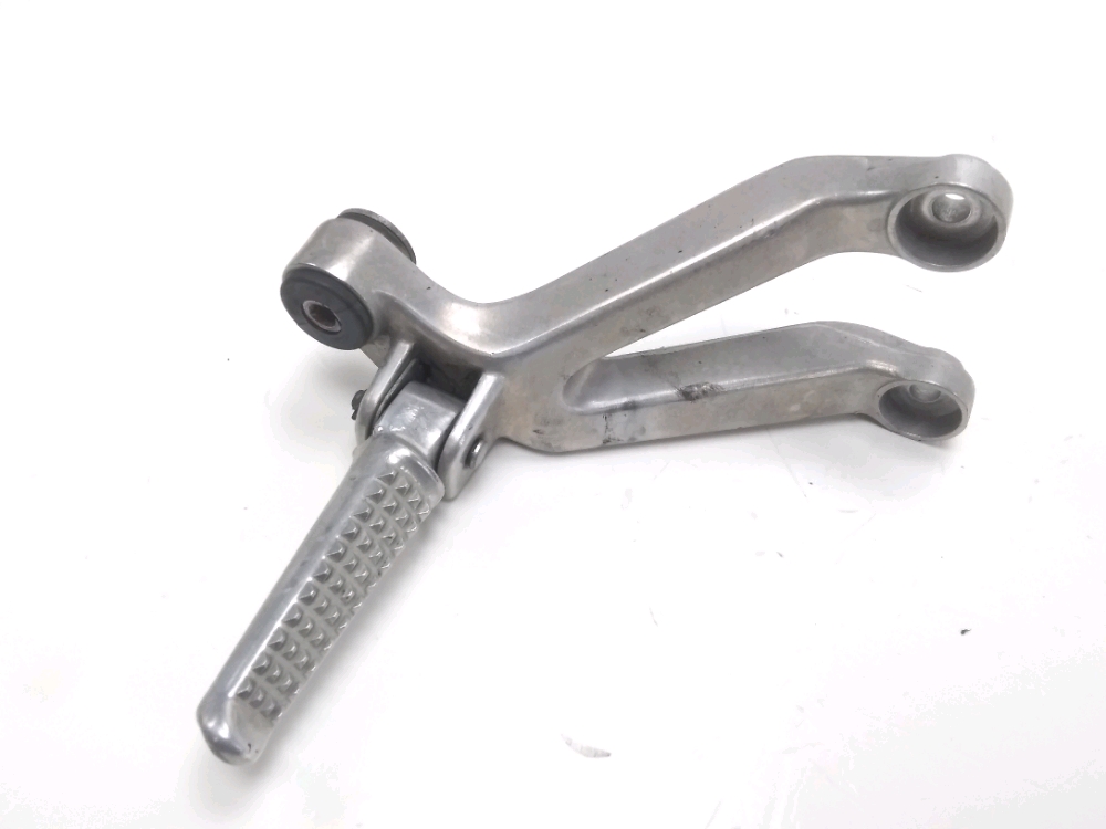 PLATINE ET REPOSE PIEDS ARRIERE DROIT