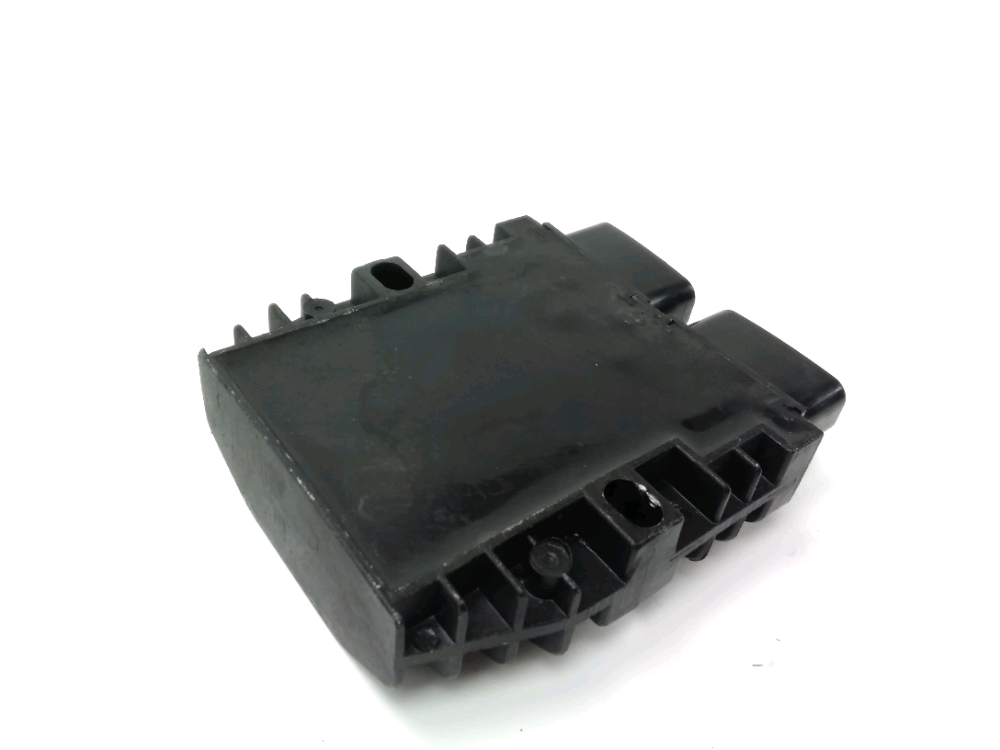 REGULATEUR DE TENSION