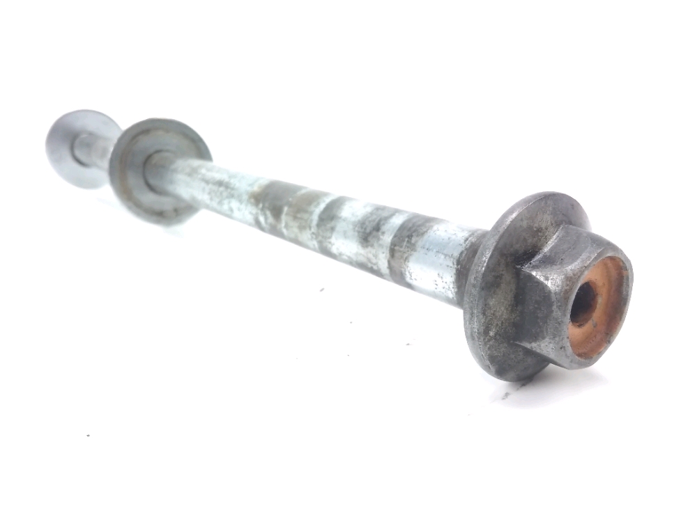 AXE DE ROUE ARRIERE