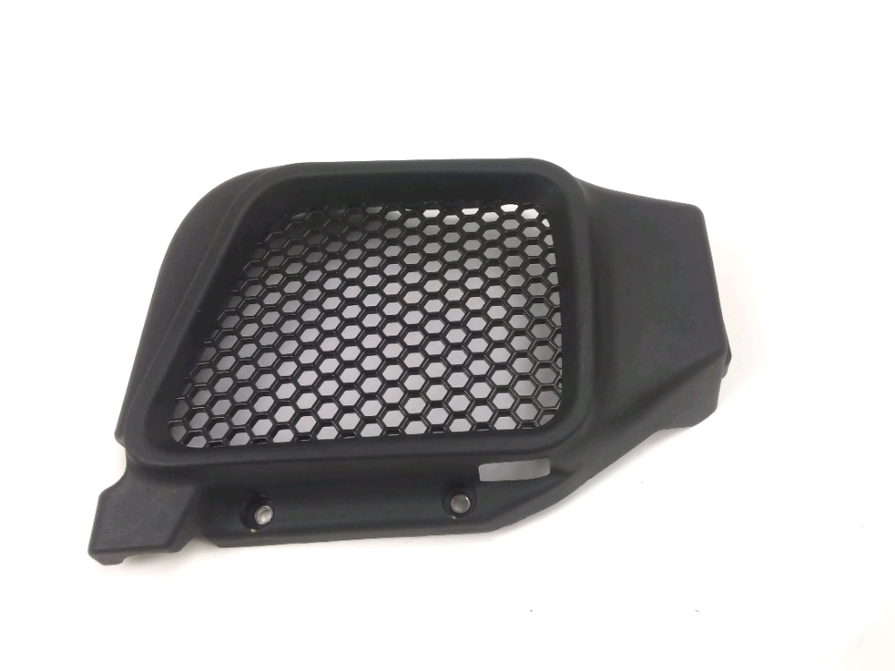 GRILLE DE RADIATEUR