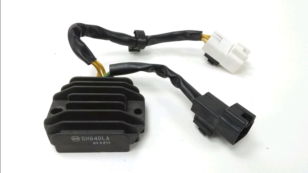 REGULATEUR DE TENSION
