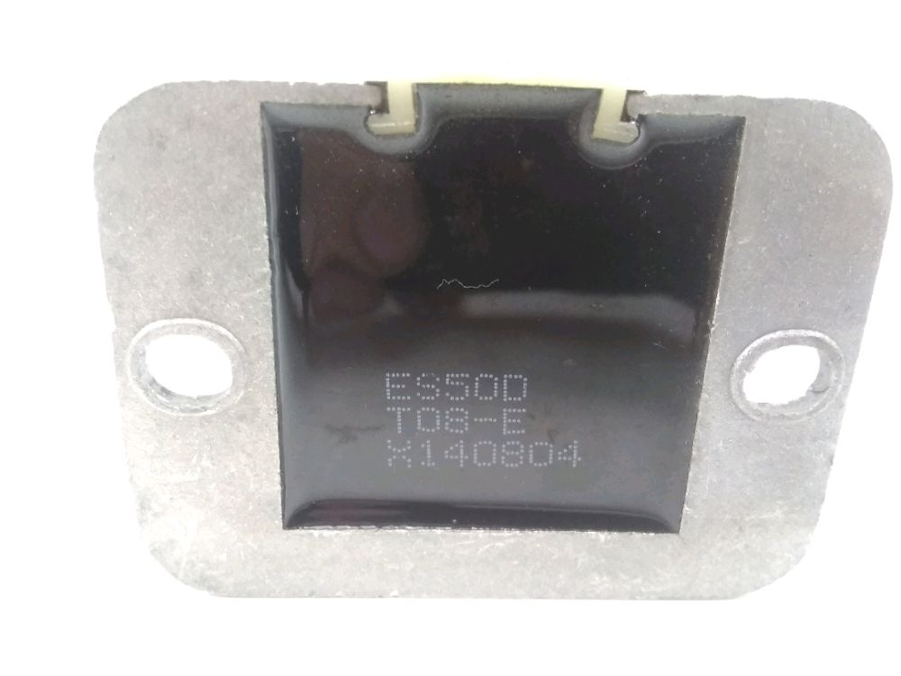 REGULATEUR DE TENSION