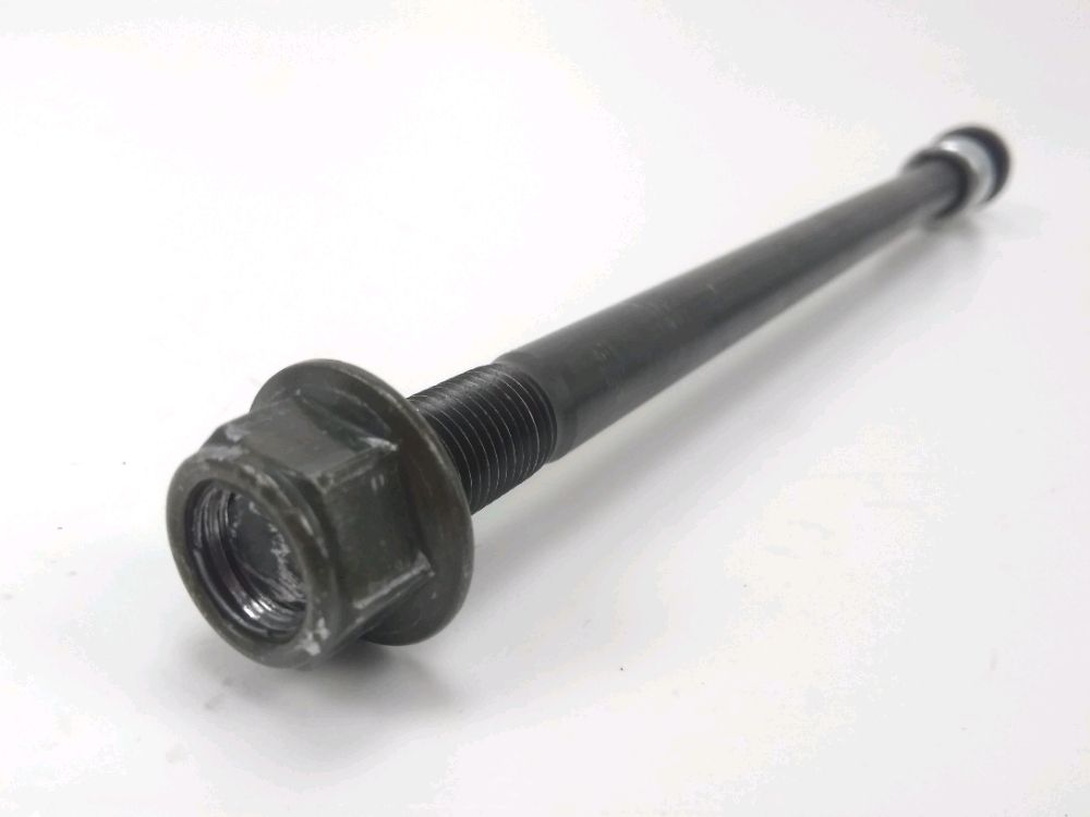 AXE DE ROUE AVANT