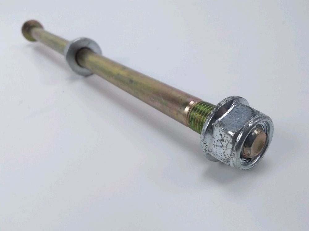 AXE DE ROUE AVANT