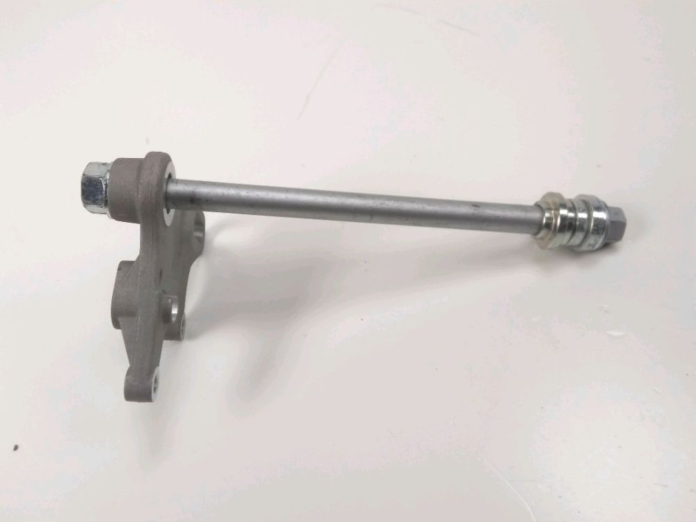 AXE DE ROUE ARRIERE