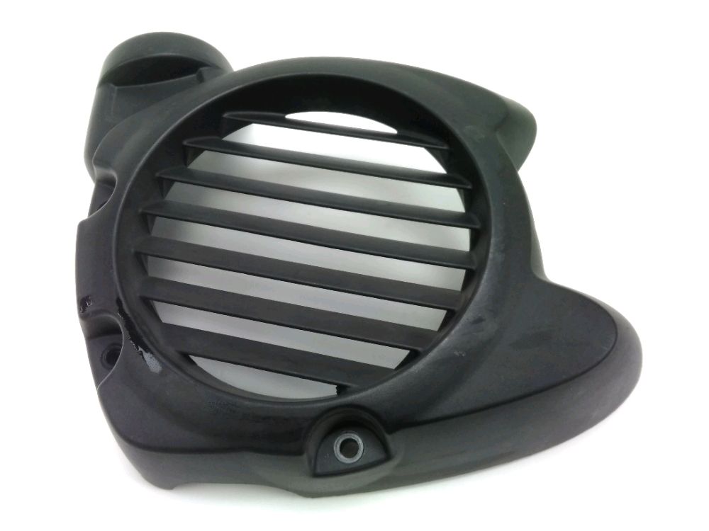 GRILLE DE RADIATEUR
