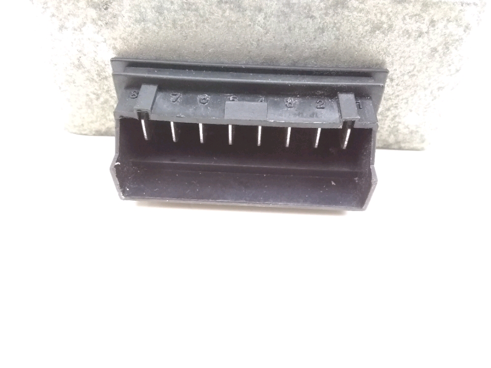 REGULATEUR DE TENSION