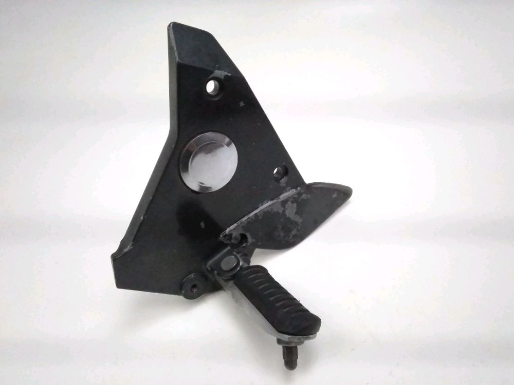 Platine avant gauche