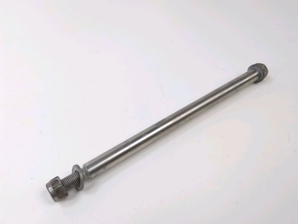 AXE DE ROUE AVANT