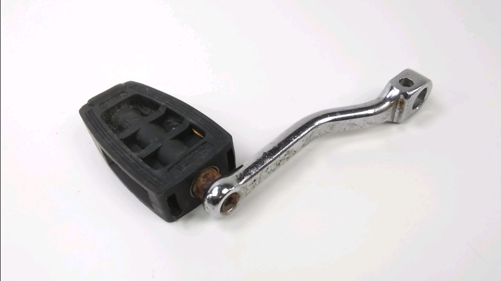 Repose pieds avant droit