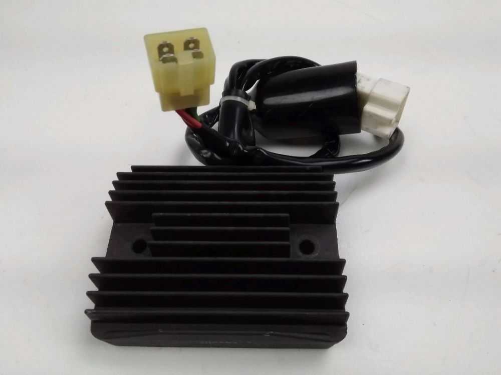 REGULATEUR DE TENSION