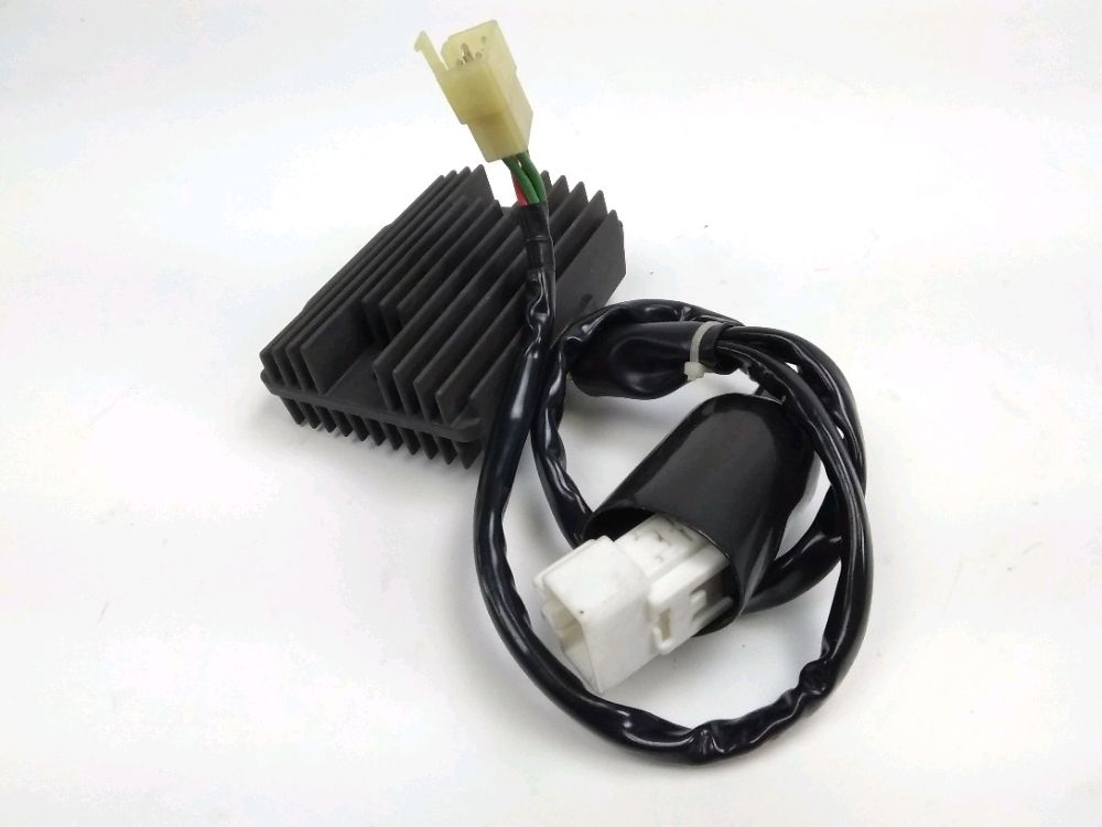 REGULATEUR DE TENSION