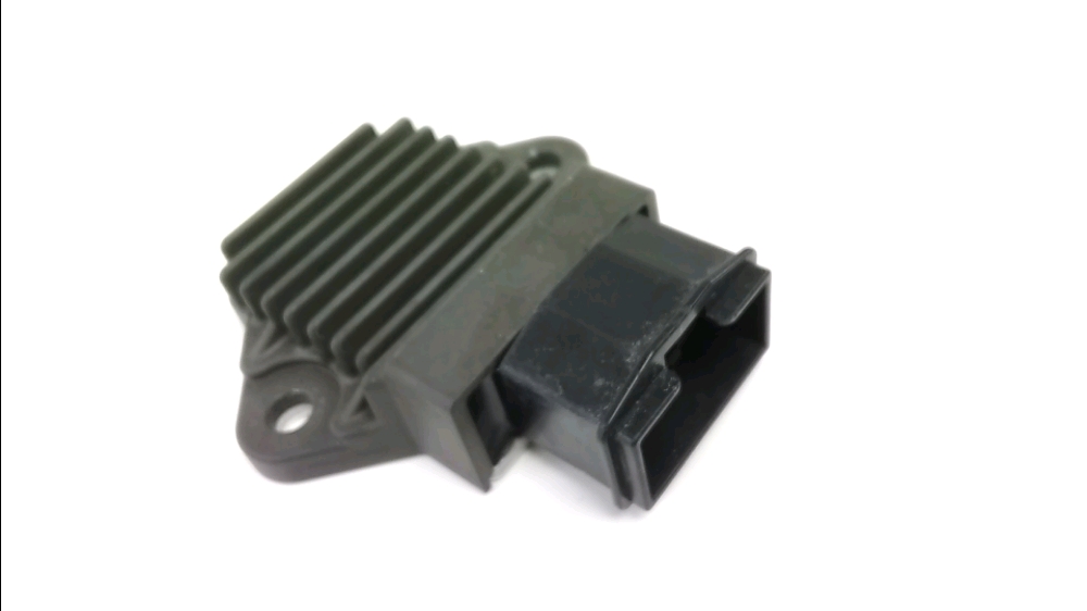 REGULATEUR DE TENSION