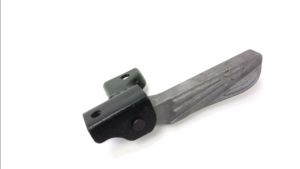 Repose pieds arriere gauche