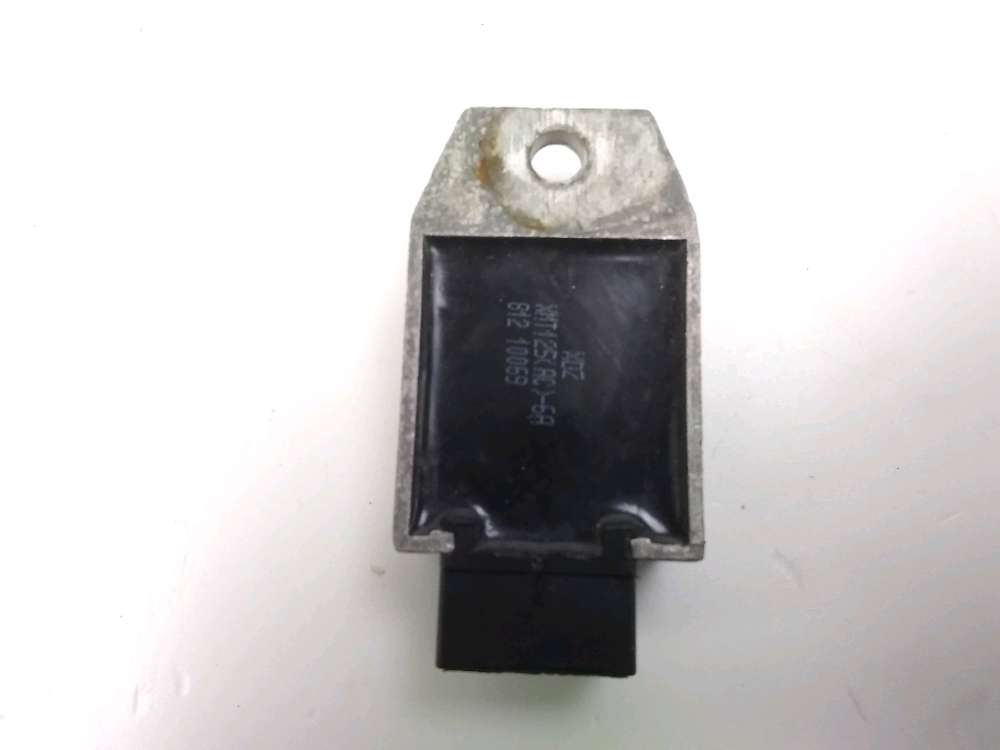 REGULATEUR DE TENSION