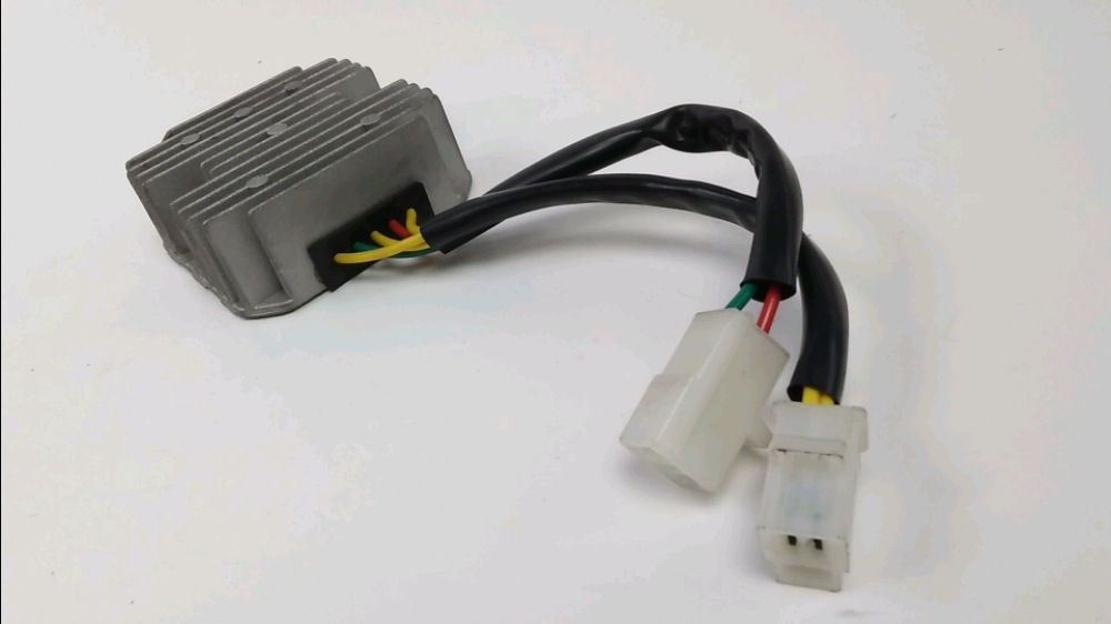 REGULATEUR DE TENSION