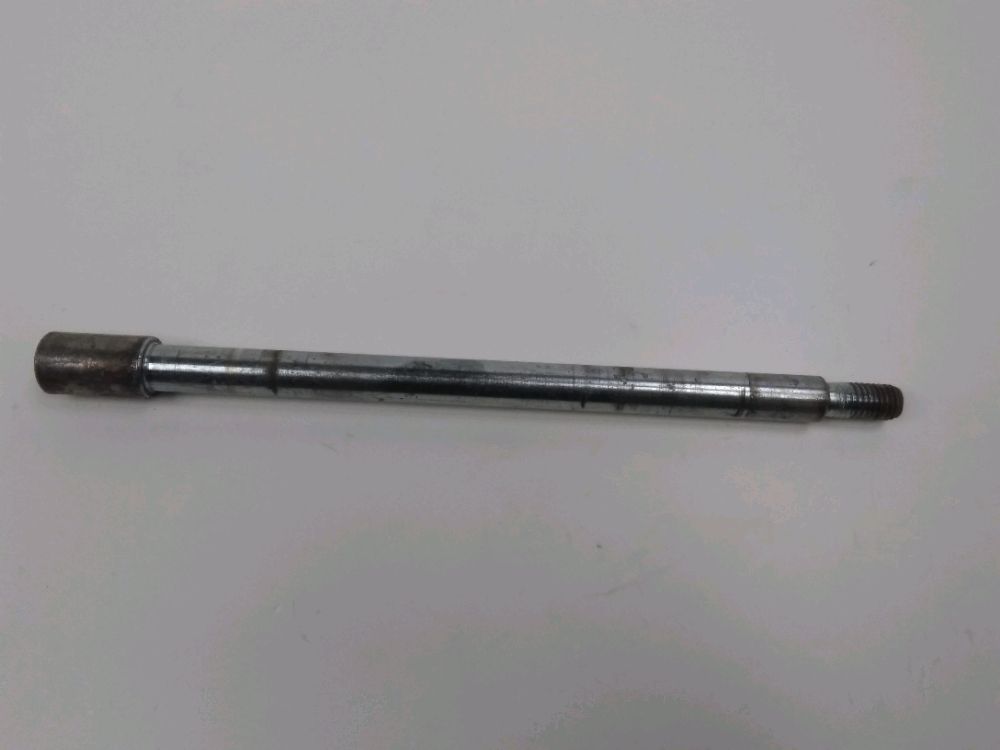 AXE DE ROUE AVANT