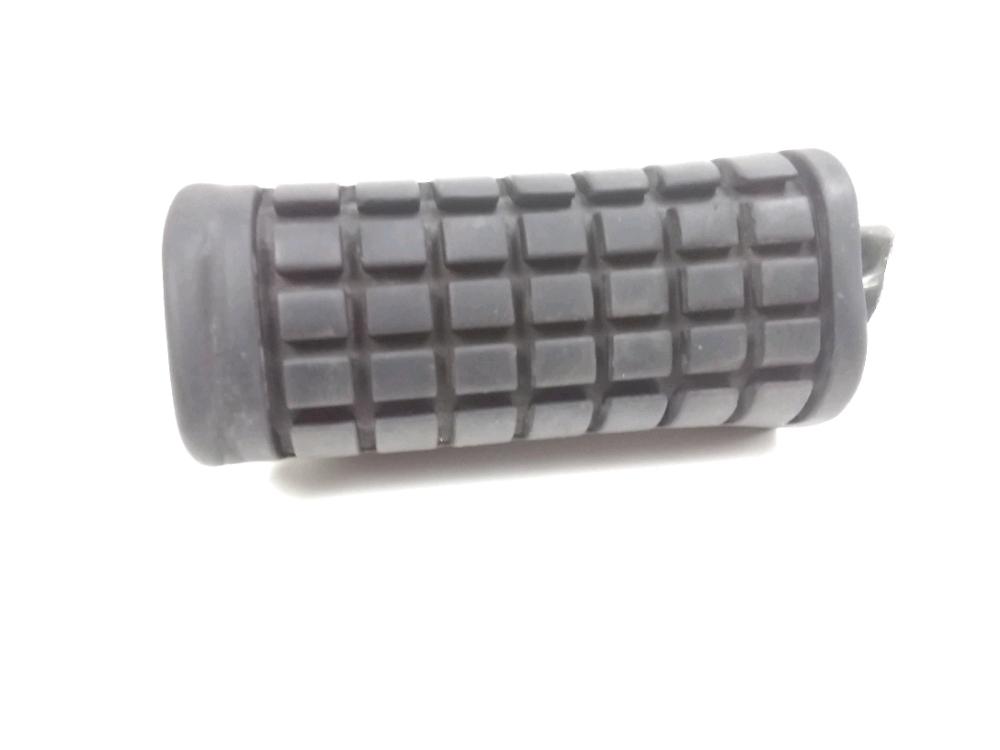 Repose pieds avant gauche