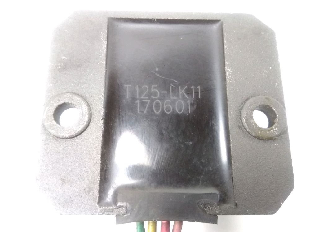 REGULATEUR DE TENSION