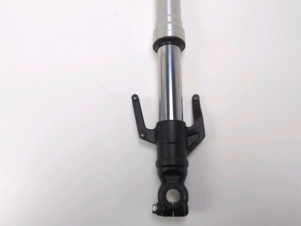 TUBE DE FOURCHE GAUCHE