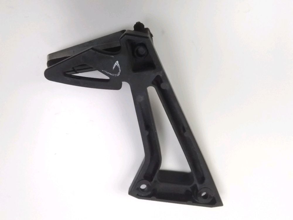 PLATINE ET REPOSE PIEDS ARRIERE DROIT