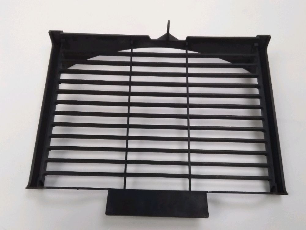 GRILLE DE RADIATEUR