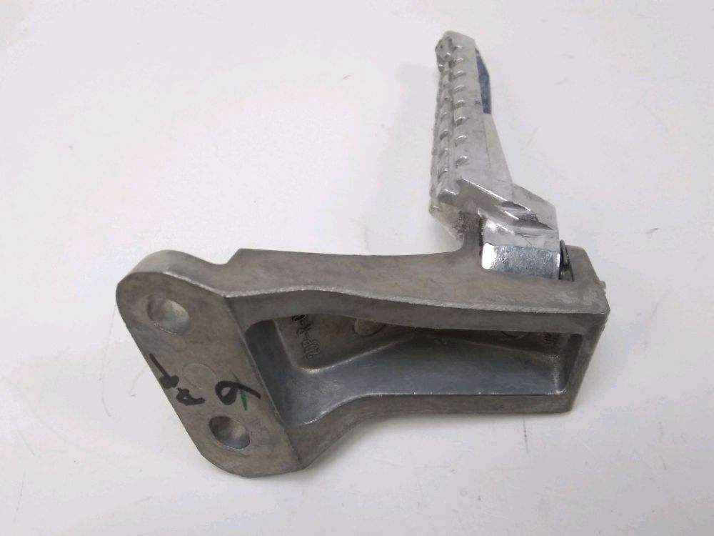 PLATINE ARRIERE DROITE COMPLETE