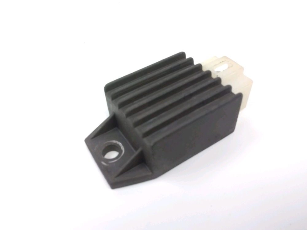 REGULATEUR DE TENSION