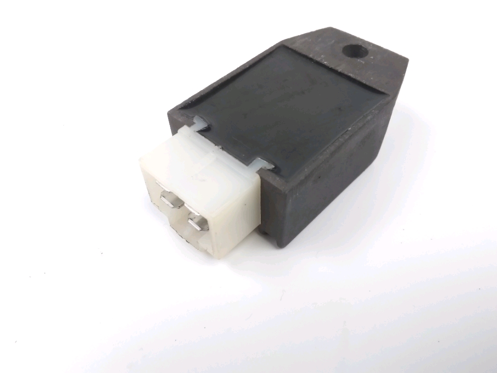 REGULATEUR DE TENSION