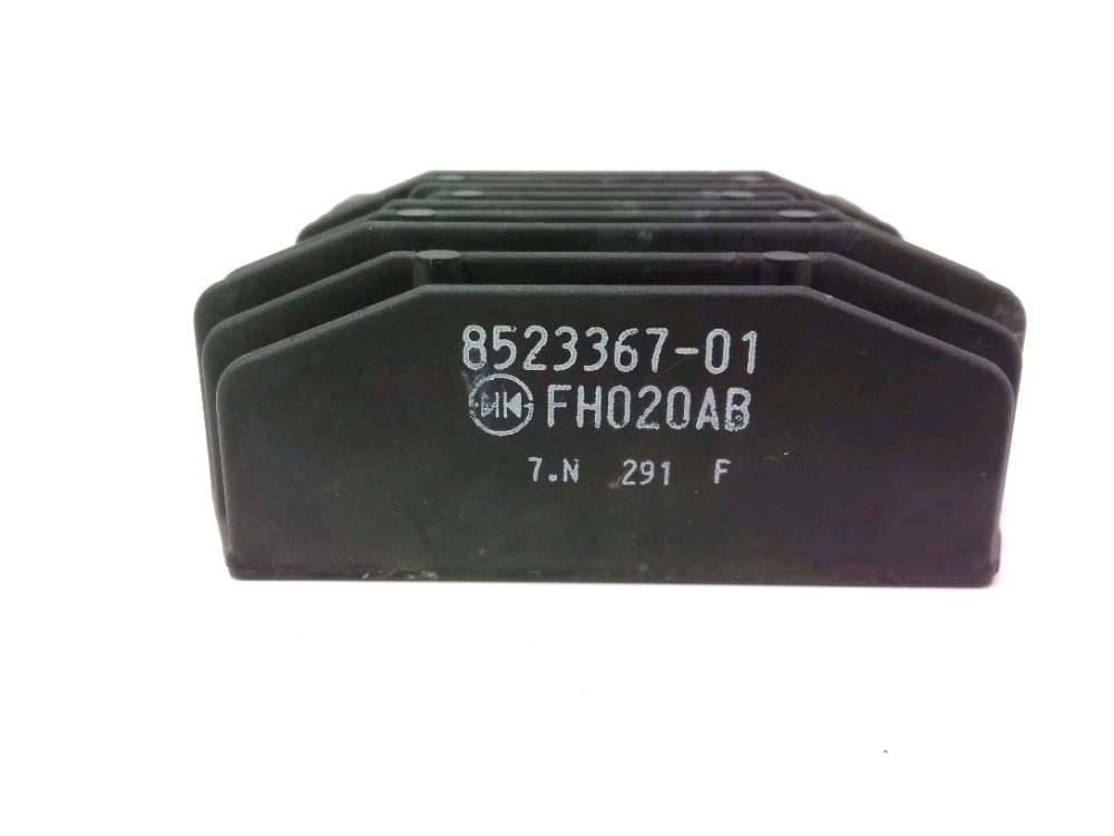 REGULATEUR DE TENSION
