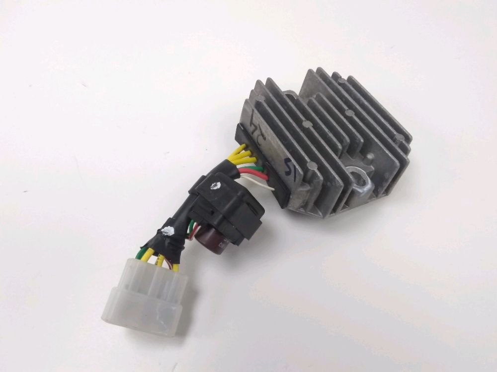 REGULATEUR DE TENSION