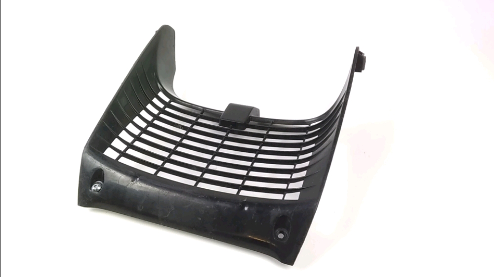 GRILLE DE RADIATEUR