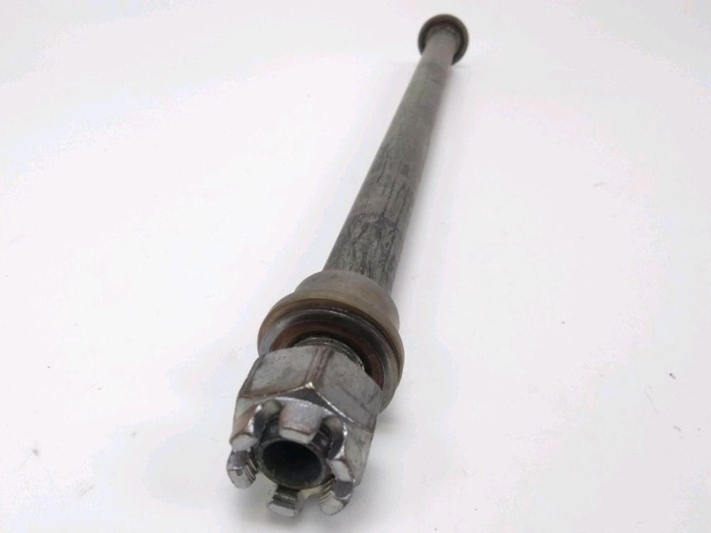 AXE DE ROUE ARRIERE