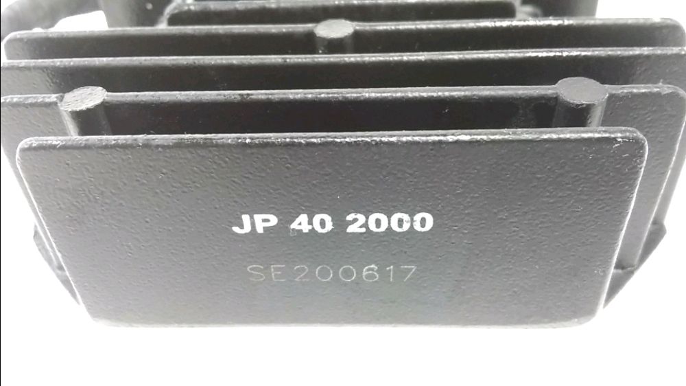 REGULATEUR DE TENSION