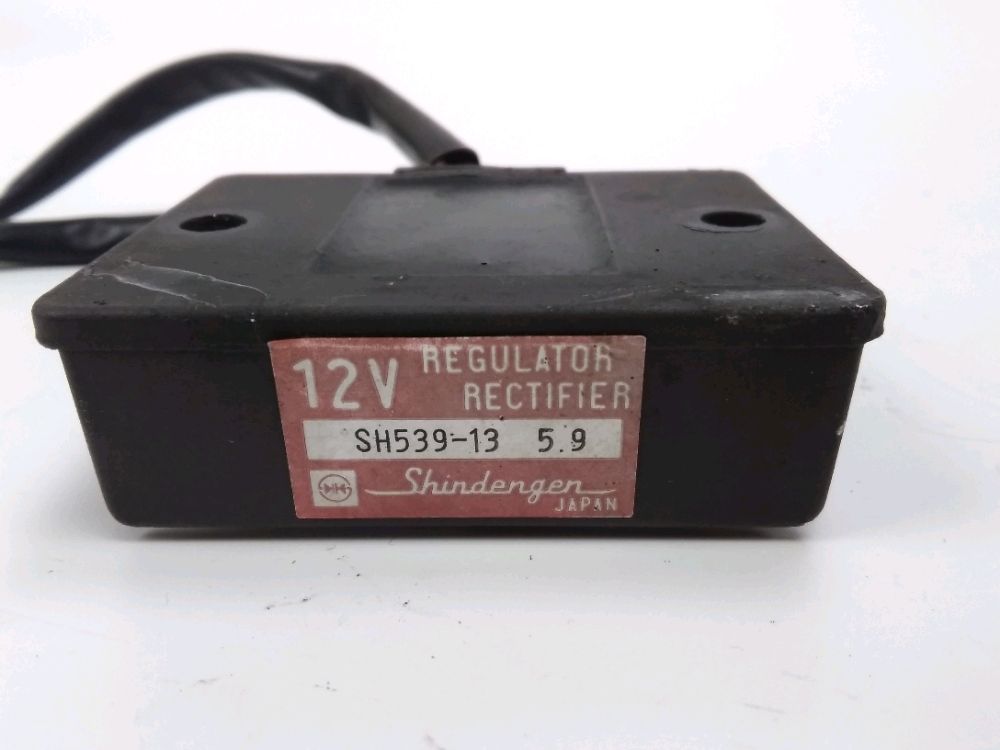 REGULATEUR DE TENSION