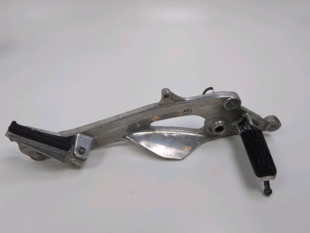 PLATINE AVANT DROITE COMPLETE