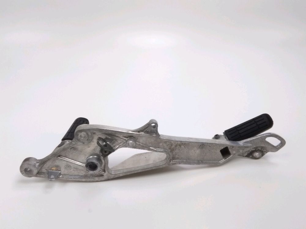 PLATINE AVANT DROITE COMPLETE