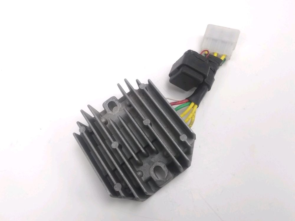 REGULATEUR DE TENSION