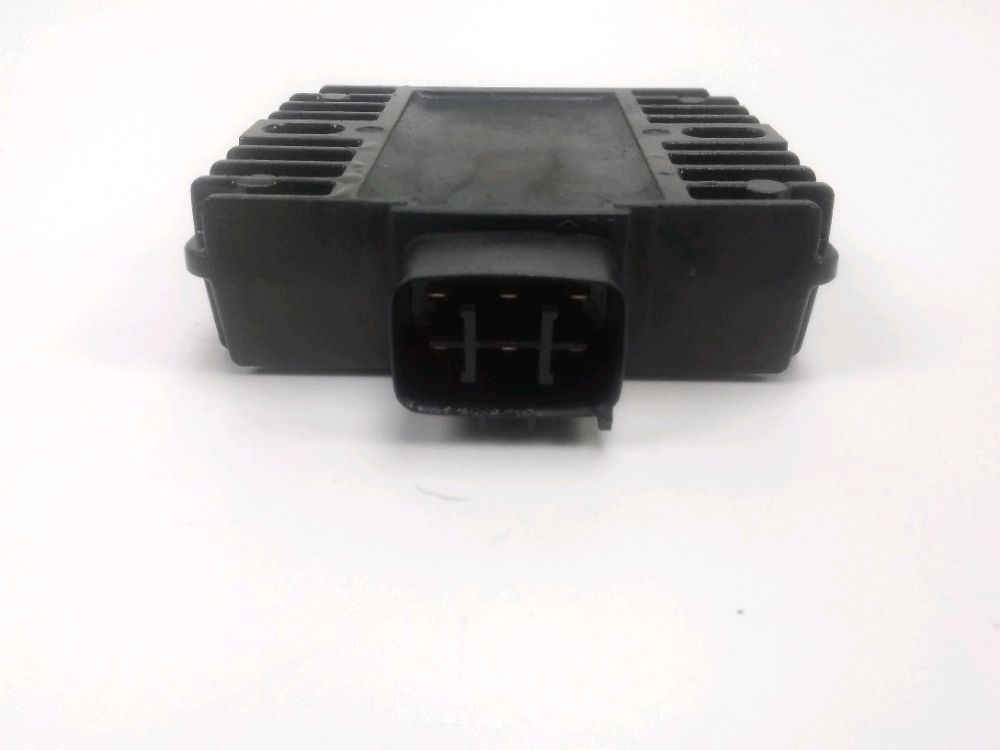 REGULATEUR DE TENSION