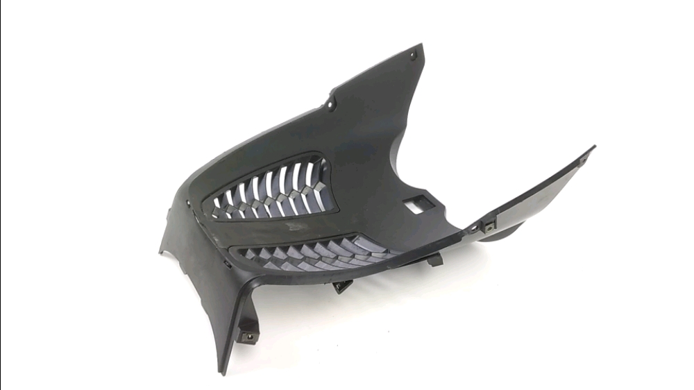 GRILLE DE RADIATEUR